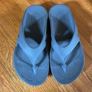 Oofos sandals Gray